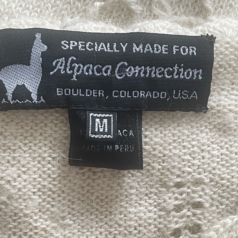 Alpaca Connection Sweater‎ - Picture 6 of 7
